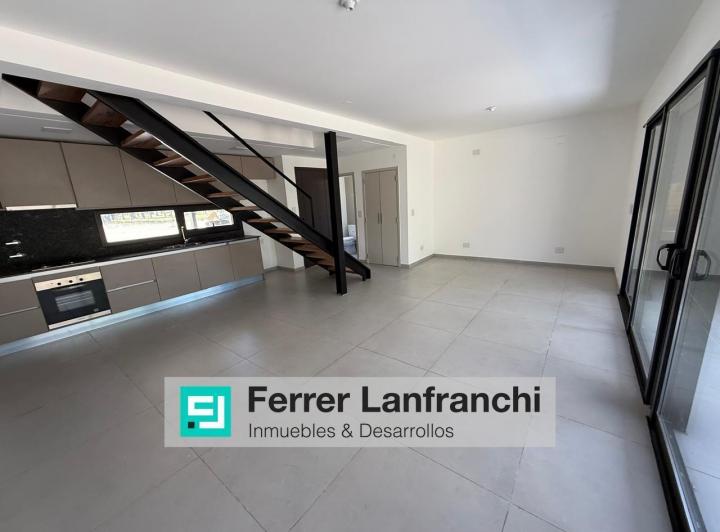 PH · 125m² · 8 Ambientes · 2 Cocheras