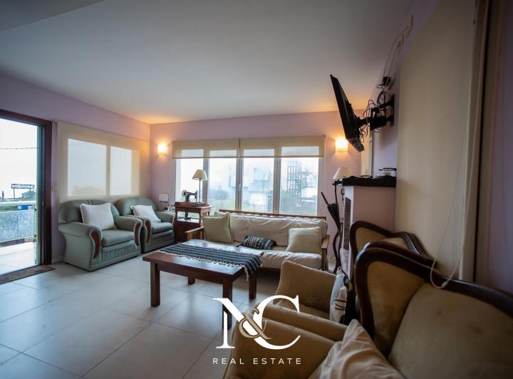 PH · 202m² · 4 Ambientes · 1 Cochera