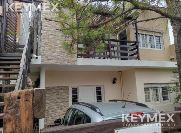 PH · 103m² · 6 Ambientes · 1 Cochera