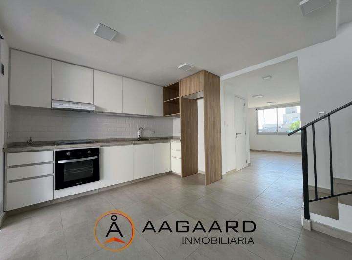 PH · 140m² · 4 Ambientes · 2 Cocheras