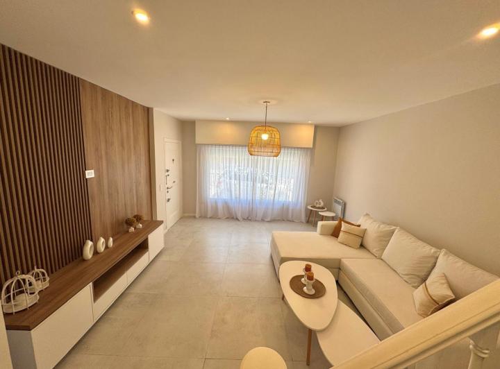 PH · 160m² · 4 Ambientes · 1 Cochera