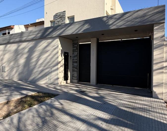 PH · 95m² · 4 Ambientes · 1 Cochera