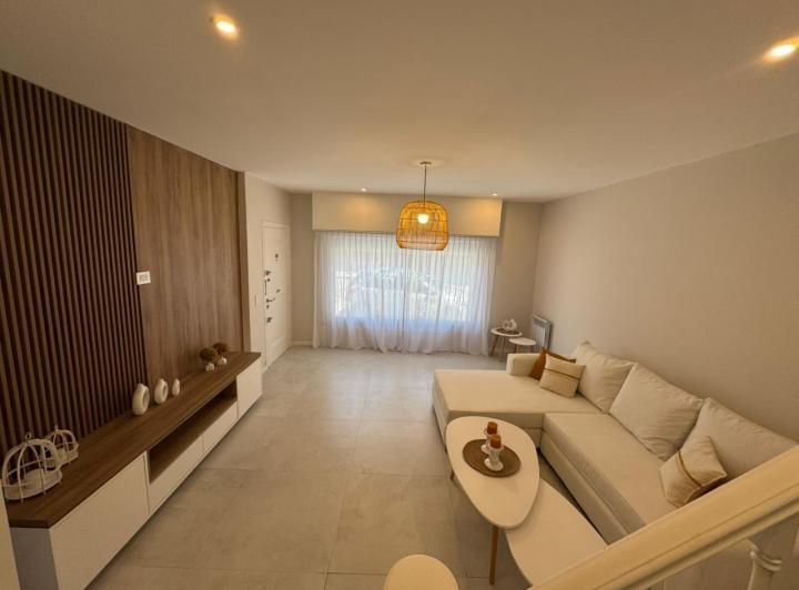 PH · 200m² · 4 Ambientes · 1 Cochera
