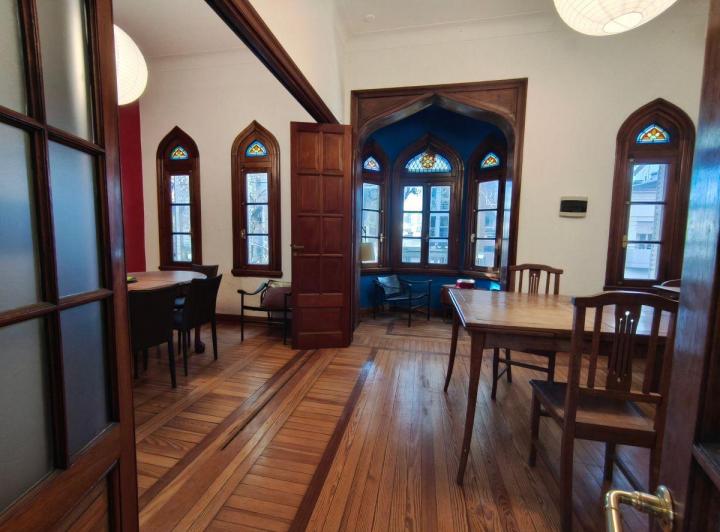 PH · 242m² · 9 Ambientes