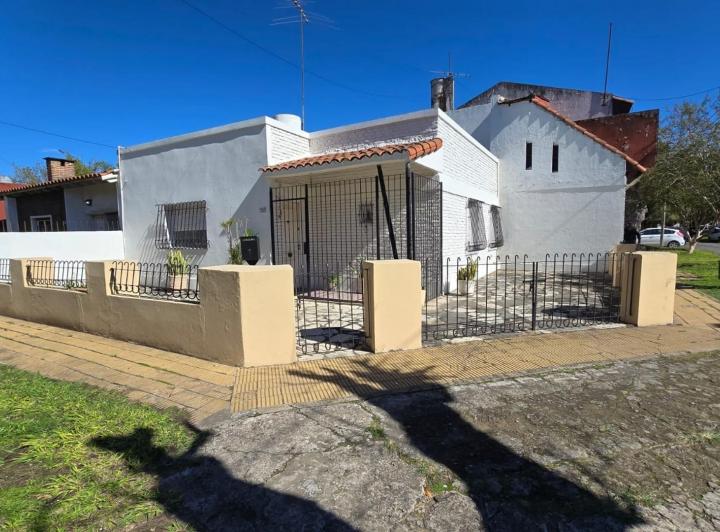 PH · 200m² · 5 Ambientes · 1 Cochera