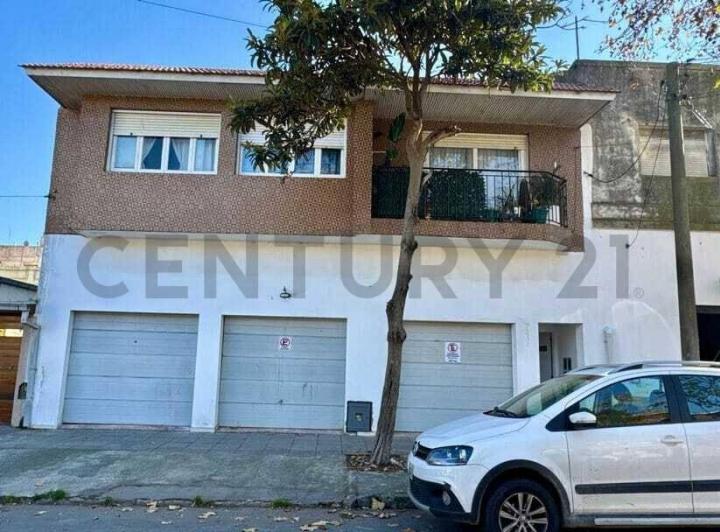 PH · 140m² · 5 Dormitorios · 2 Cocheras