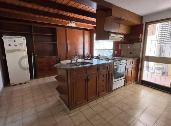 PH · 180m² · 9 Ambientes