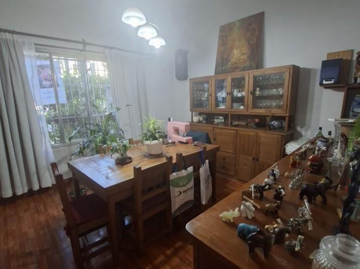PH · 272m² · 11 Ambientes · 1 Cochera