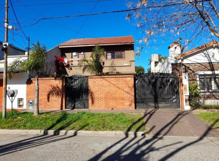 PH · 118m² · 4 Ambientes · 2 Cocheras