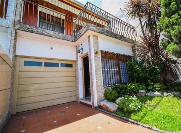 PH · 135m² · 4 Ambientes · 2 Cocheras
