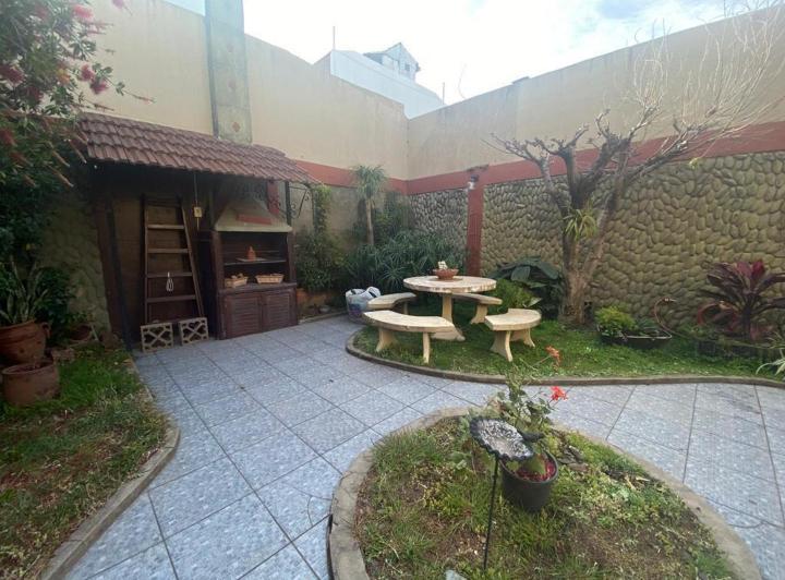PH · 135m² · 4 Ambientes · 1 Cochera