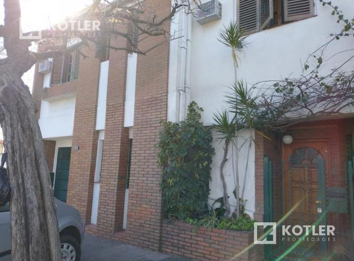 PH · 290m² · 4 Ambientes · 1 Cochera