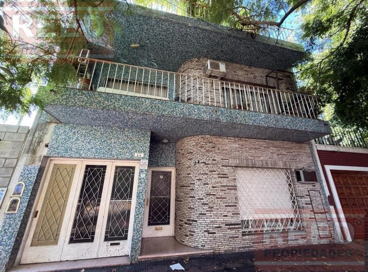 PH · 186m² · 6 Ambientes · 1 Cochera