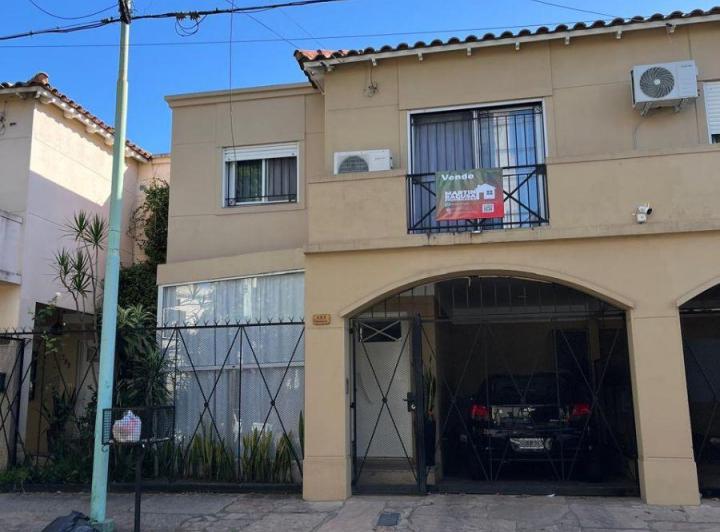 PH · 121m² · 4 Ambientes · 1 Cochera