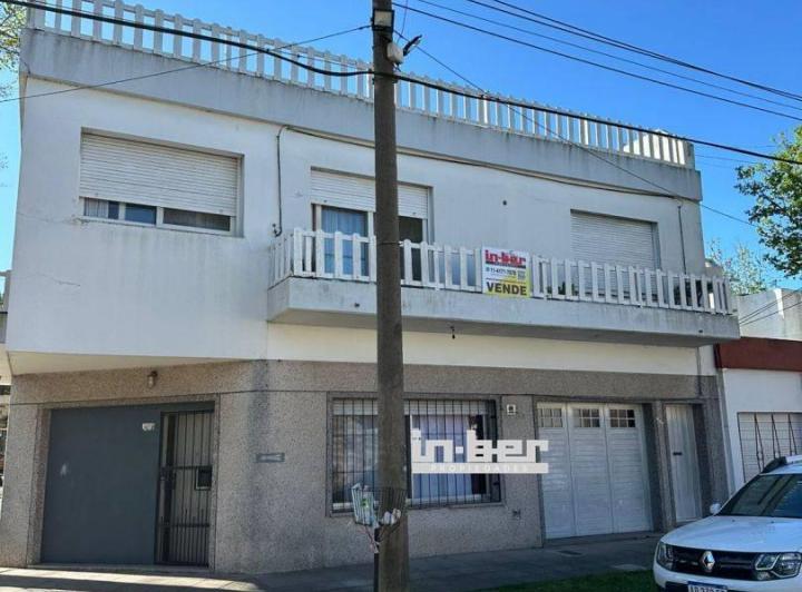PH · 121m² · 4 Ambientes · 1 Cochera