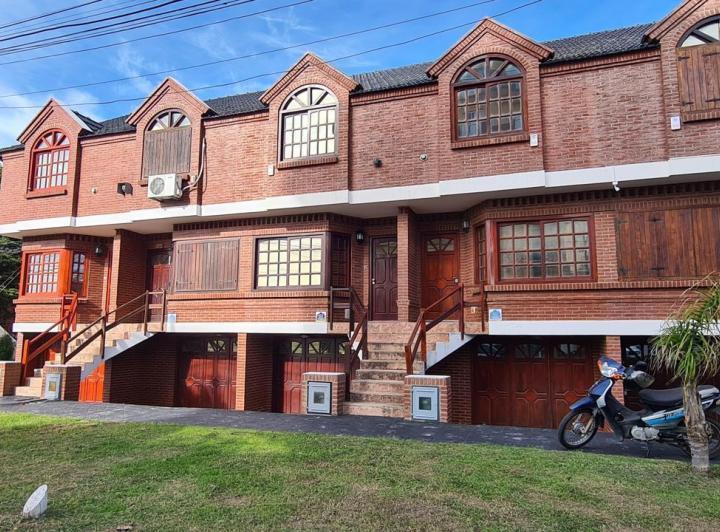 PH · 4 Ambientes · 2 Cocheras