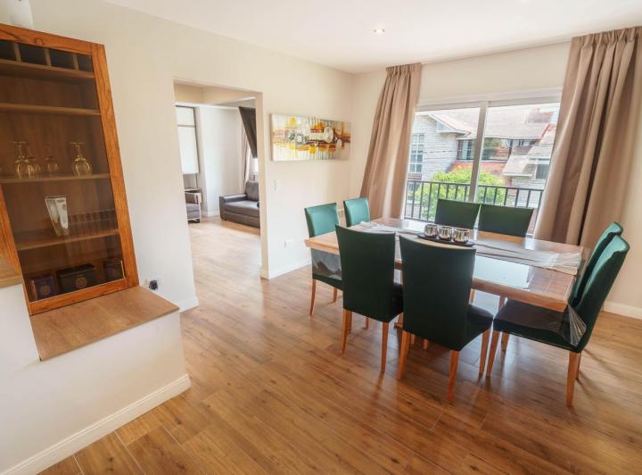 PH · 200m² · 4 Ambientes · 1 Cochera