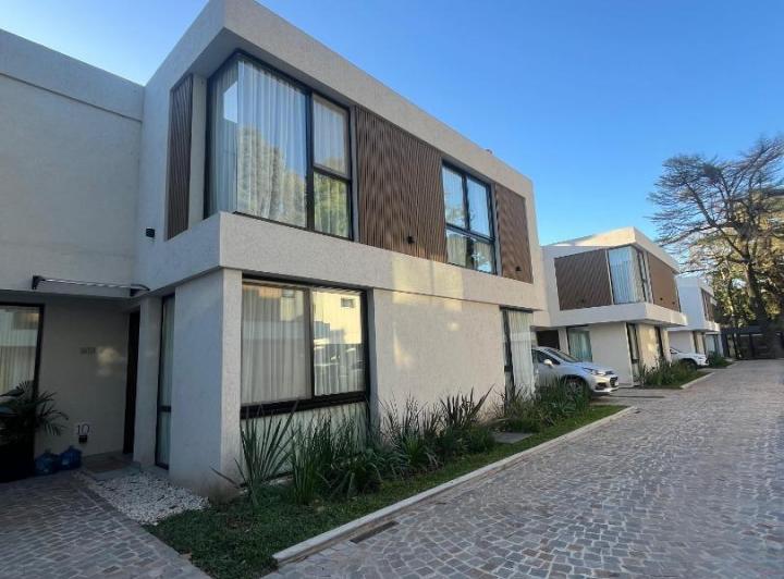 PH · 171m² · 4 Ambientes · 1 Cochera