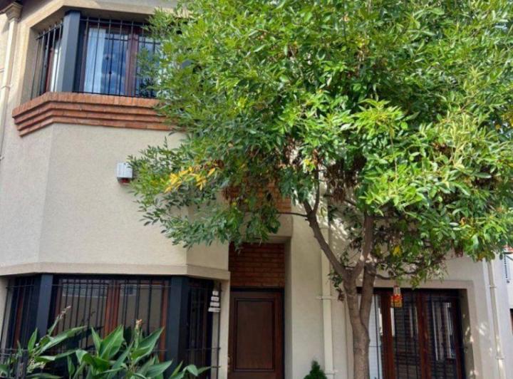 PH · 93m² · 4 Ambientes · 1 Cochera