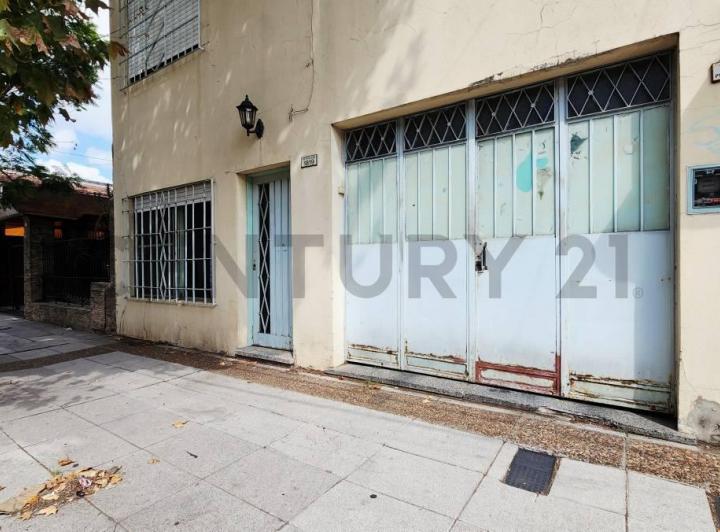 PH · 190m² · 5 Ambientes · 1 Cochera