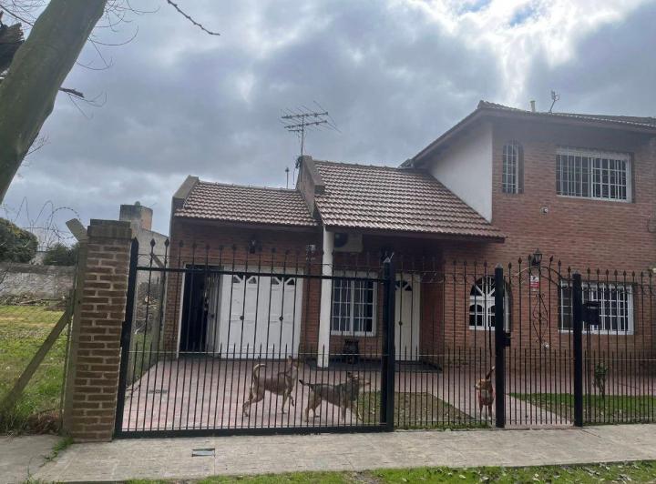PH · 125m² · 6 Ambientes · 2 Cocheras
