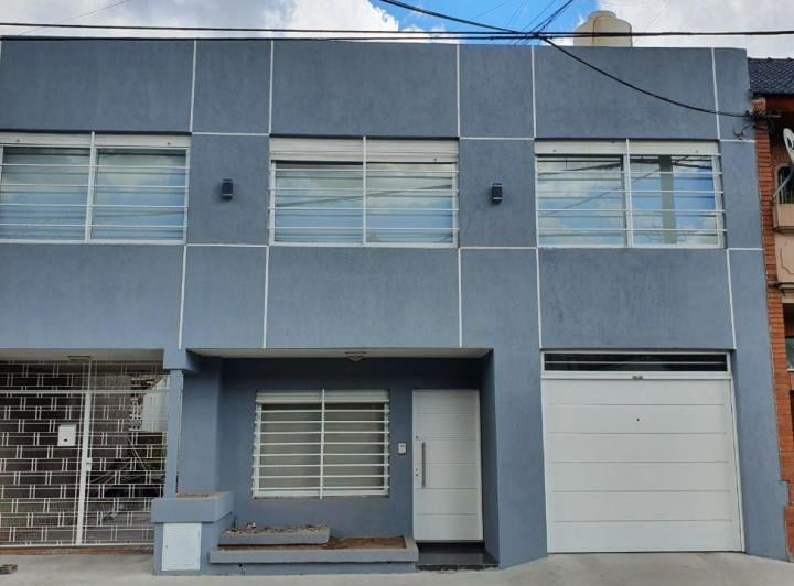PH · 140m² · 4 Ambientes · 1 Cochera