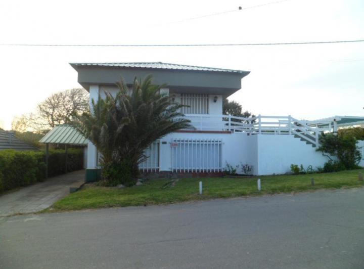 PH · 229m² · 4 Ambientes · 1 Cochera