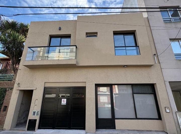 PH · 185m² · 5 Ambientes · 1 Cochera