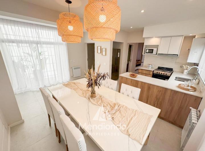 PH · 160m² · 4 Ambientes · 1 Cochera