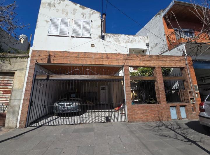 PH · 190m² · 6 Ambientes · 1 Cochera