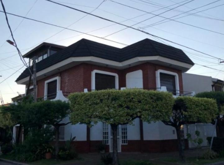 PH · 180m² · 5 Ambientes · 1 Cochera