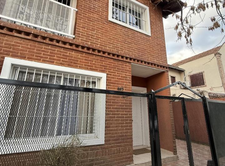 PH · 121m² · 4 Ambientes · 2 Cocheras