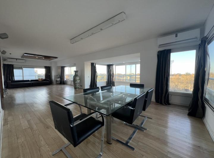 Departamento · 240m² · 4 Ambientes · 2 Cocheras