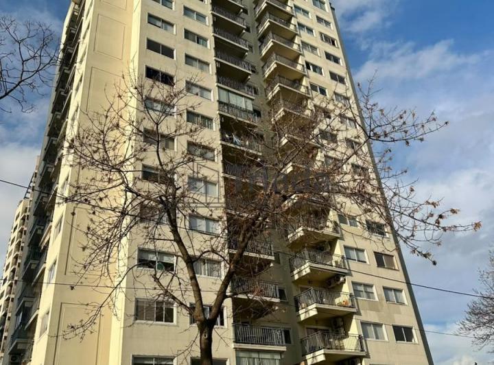 Departamento · 40m² · 2 Ambientes · 1 Cochera