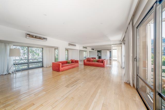 Departamento · 132m² · 2 Ambientes · 1 Cochera