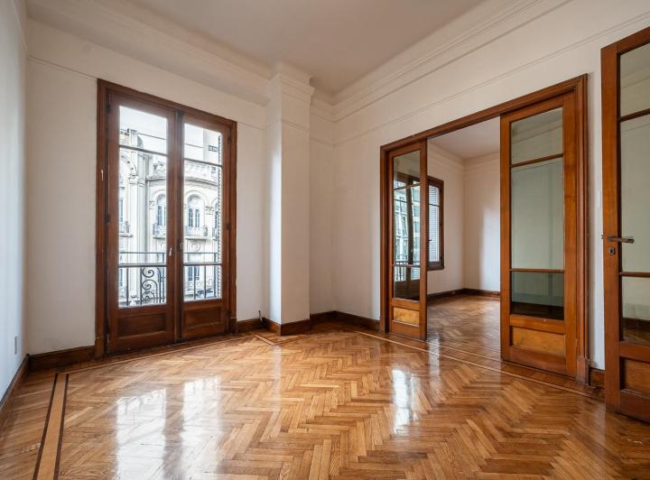 Departamento · 107m² · 6 Ambientes