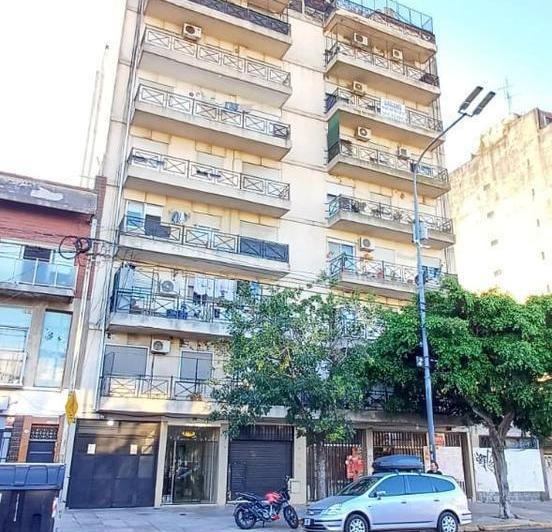Departamento · 30m² · 2 Ambientes · 18 Cocheras