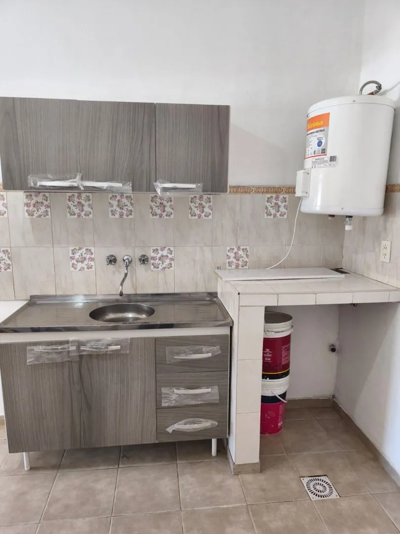 Casa en alquiler - BARRIO ZEPA A