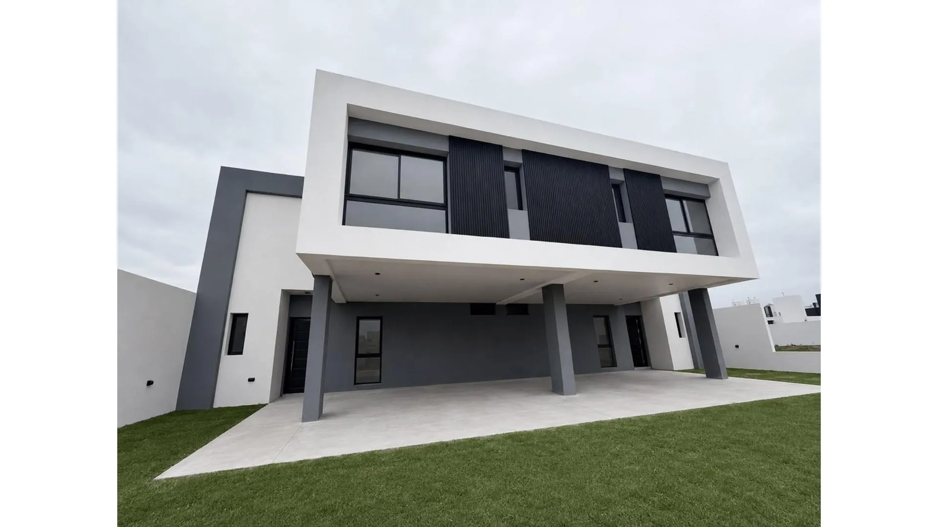 DUPLEX PREMIUM A ESTRENAR EN SOLARES DE MANANTIALES