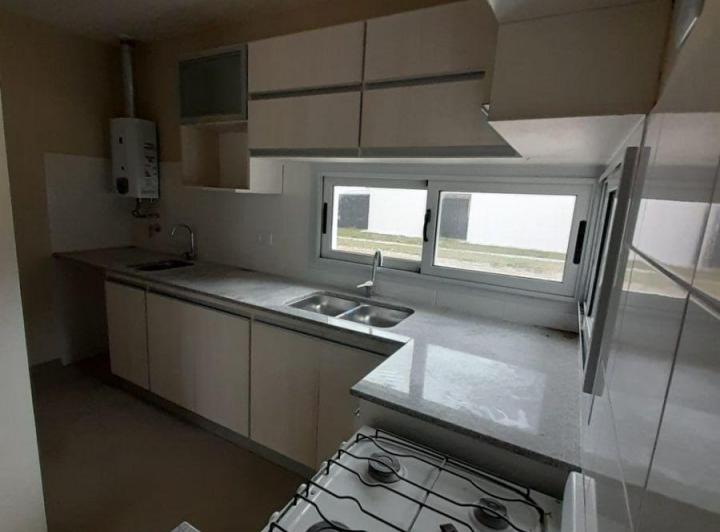 Casa · 80m² · 1 Ambiente