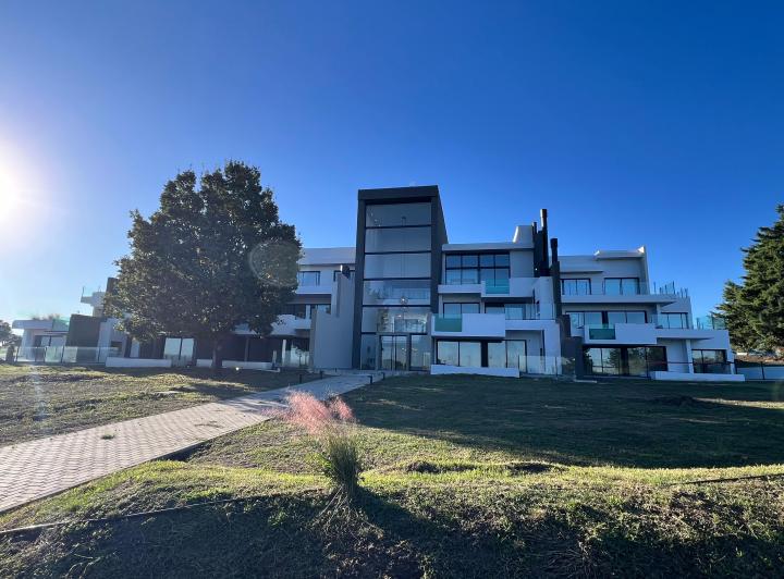 Departamento · 90m² · 3 Ambientes · 2 Cocheras