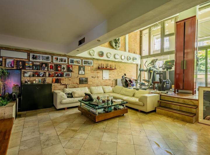 Departamento · 180m² · 3 Ambientes · 2 Cocheras