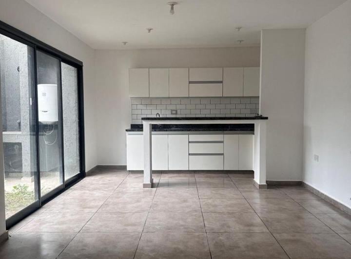 Casa · 110m² · 4 Ambientes · 1 Cochera