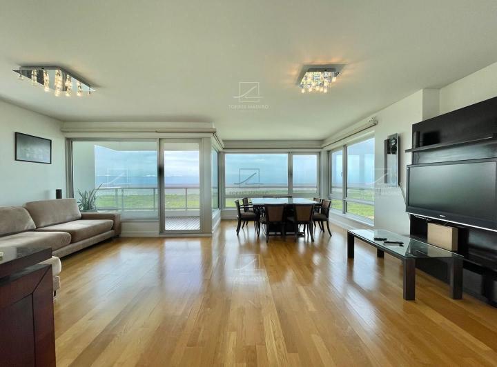 Departamento · 126m² · 3 Ambientes · 1 Cochera