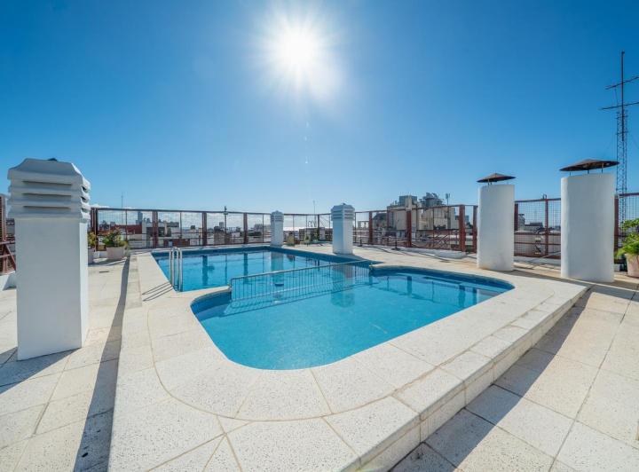 Departamento · 200m² · 4 Ambientes · 2 Cocheras