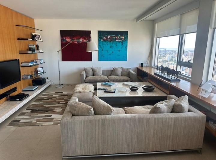 Departamento · 141m² · 4 Ambientes · 1 Cochera