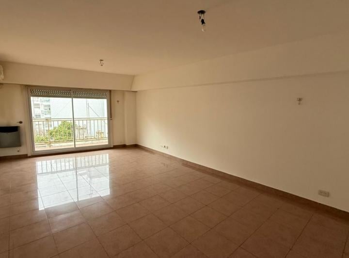 Departamento · 98m² · 4 Ambientes · 1 Cochera
