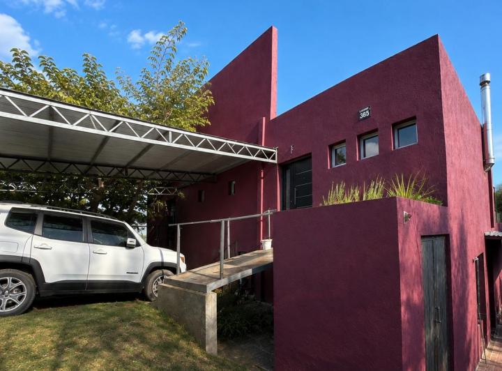Casa · 200m² · 3 Ambientes · 1 Cochera