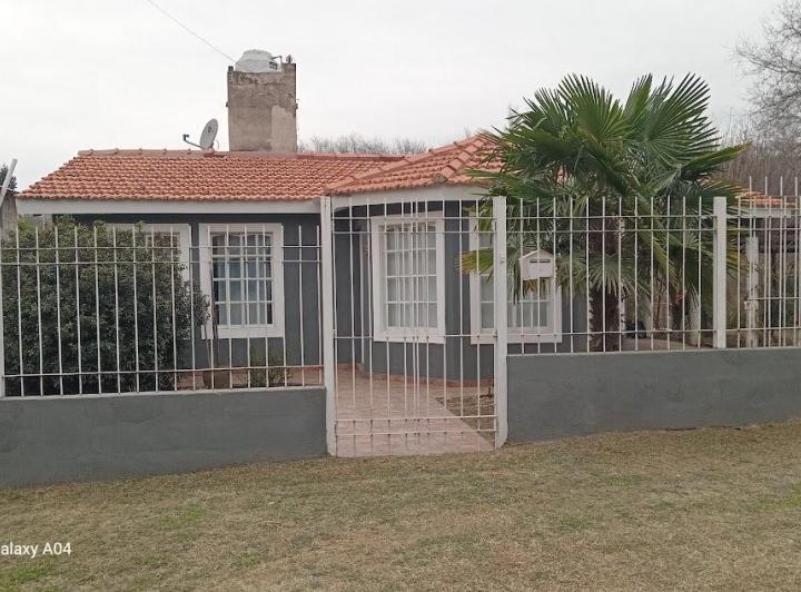 Casa · 120m² · 3 Dormitorios · 4 Cocheras