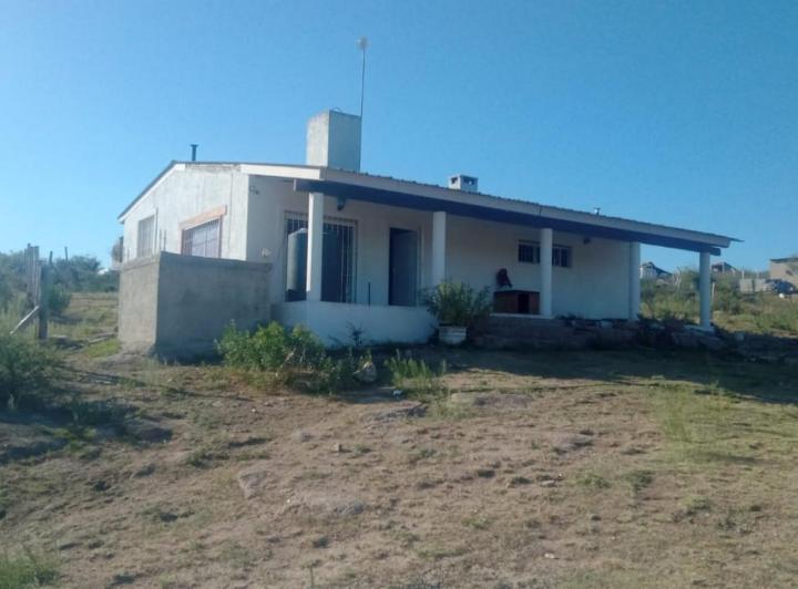 Casa · 70m² · 5 Ambientes · 1 Cochera